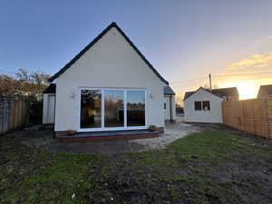 Rear- click for photo gallery